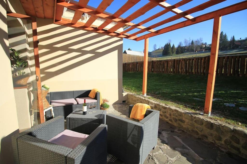 Eden Guest House Brezno Exterior foto